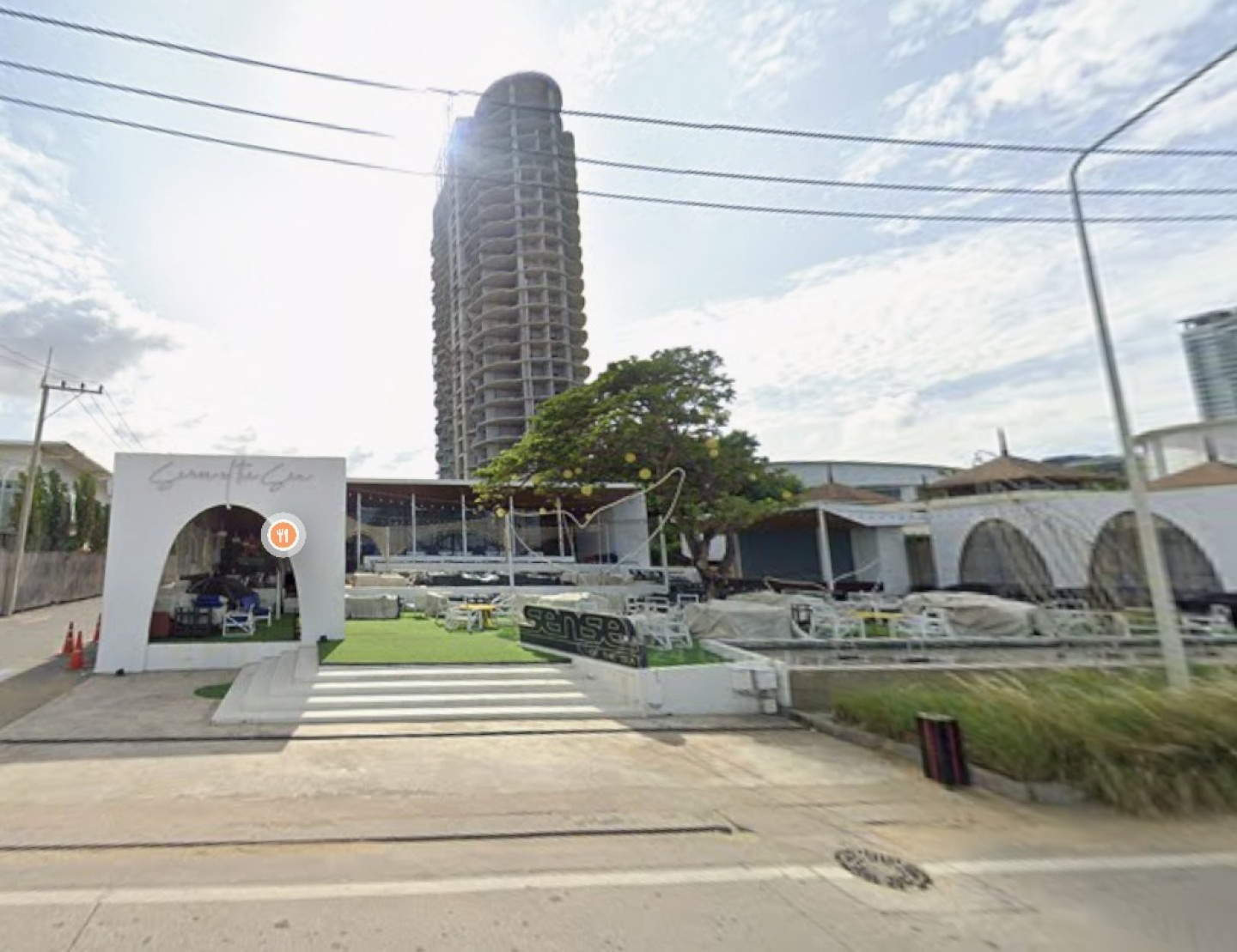 ที่ดินพร้อมสิ่งปลูกสร้าง ติดถนนจอมเทียนสาย 1 และสาย 2