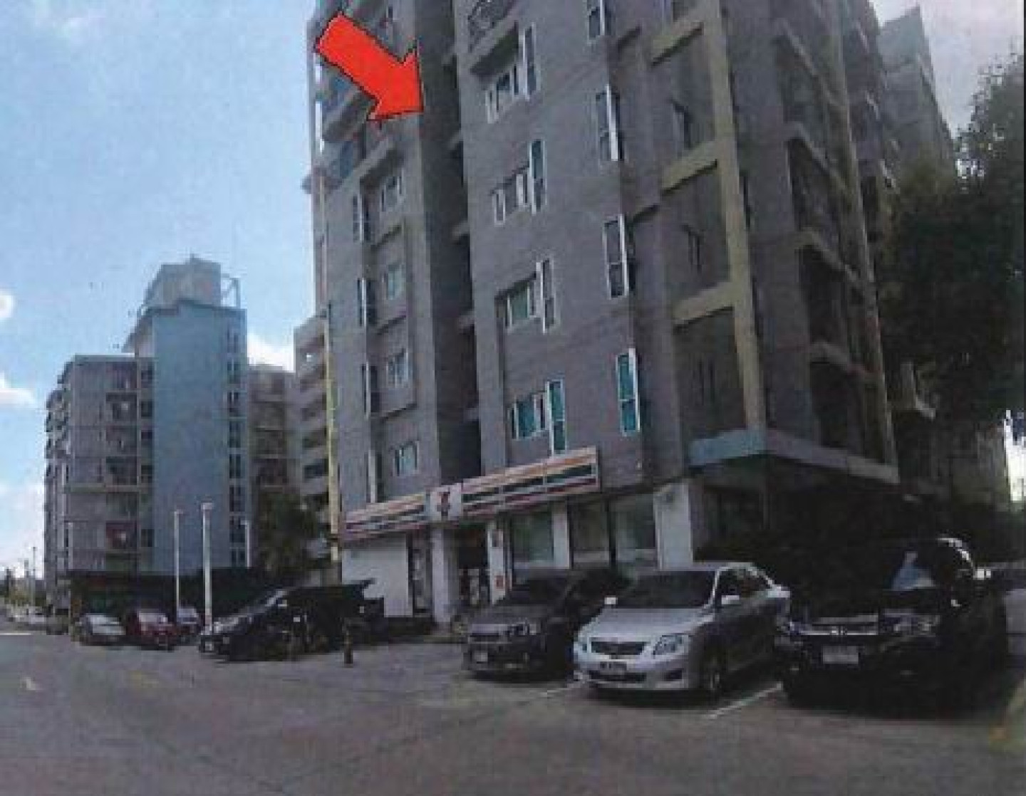 ดิ เอสเคป สุขุมวิท