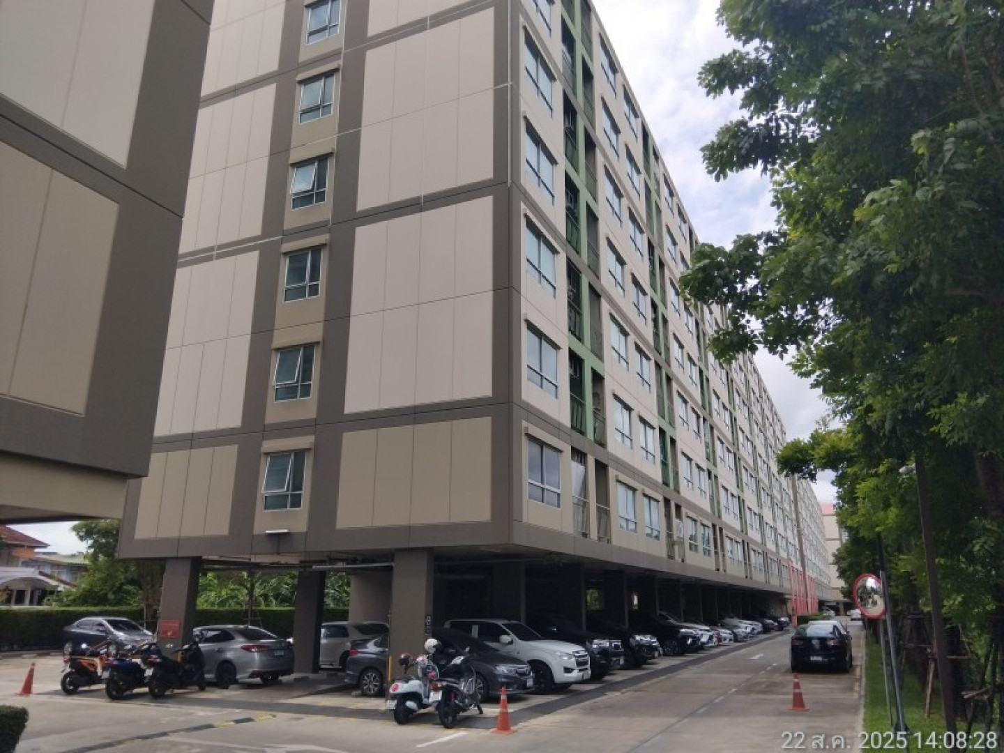 อาคารชุด ลุมพินี วิลล์ สุขุมวิท 76 - แบริ่ง สเตชั่น ทับ 14