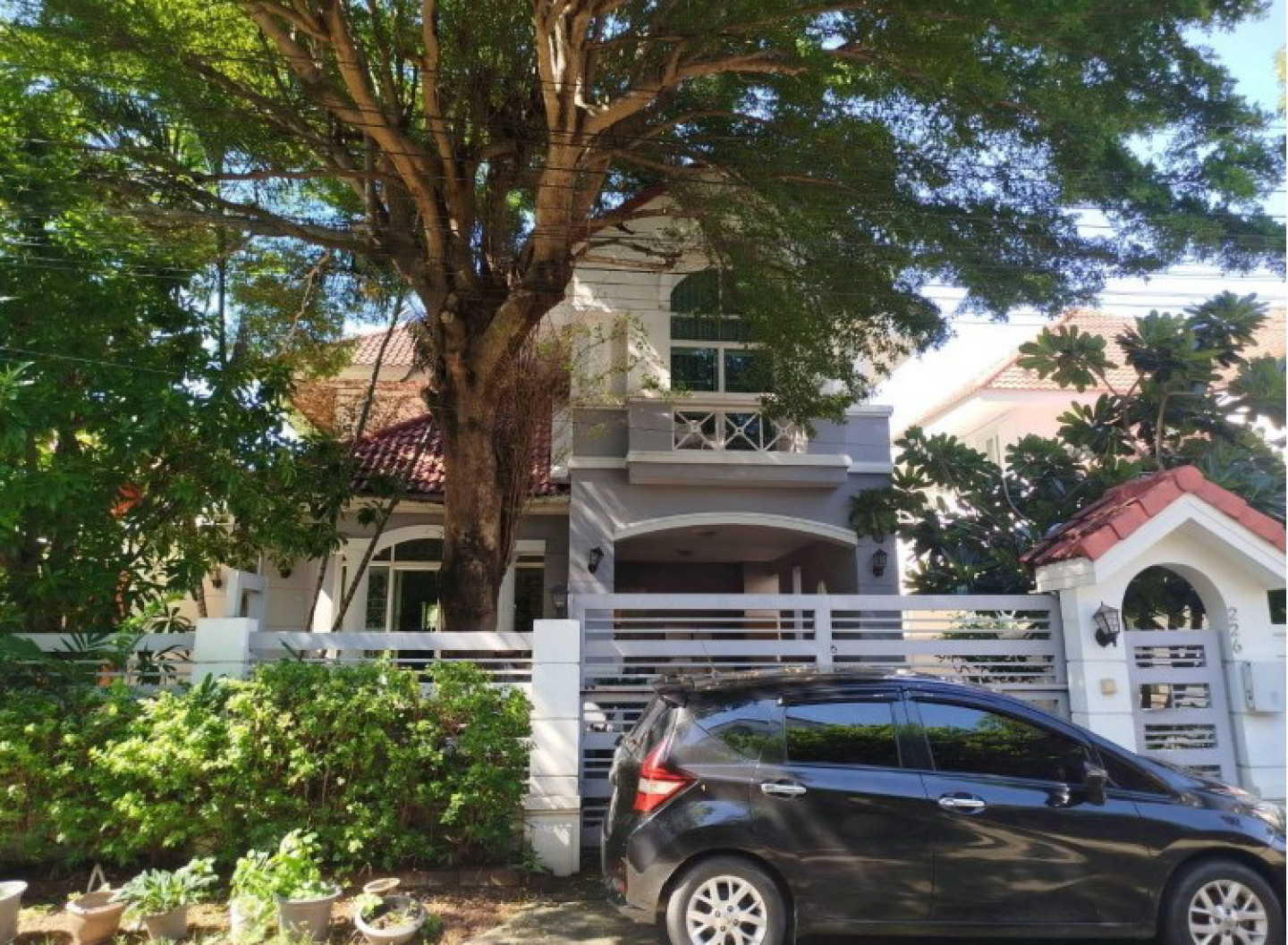 บารเมษฐ์ สวนหลวง ร.9