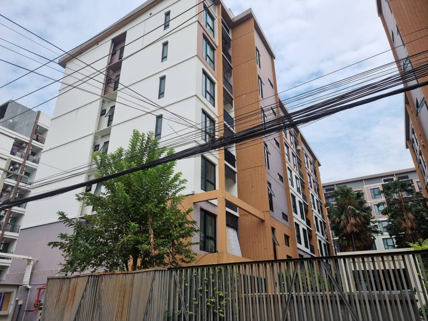 อาคารชุด เดอะ ไพรเวซี่ เรวดี ทับ 18