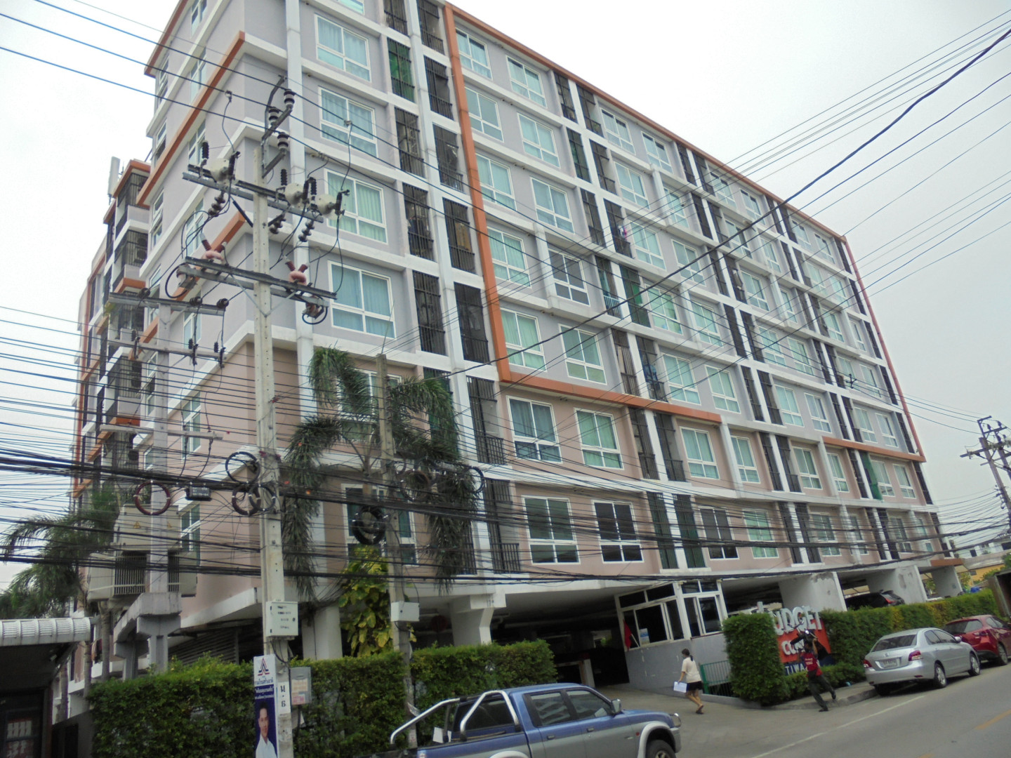 อาคารชุด บัดเจท คอนโด ทับ 72