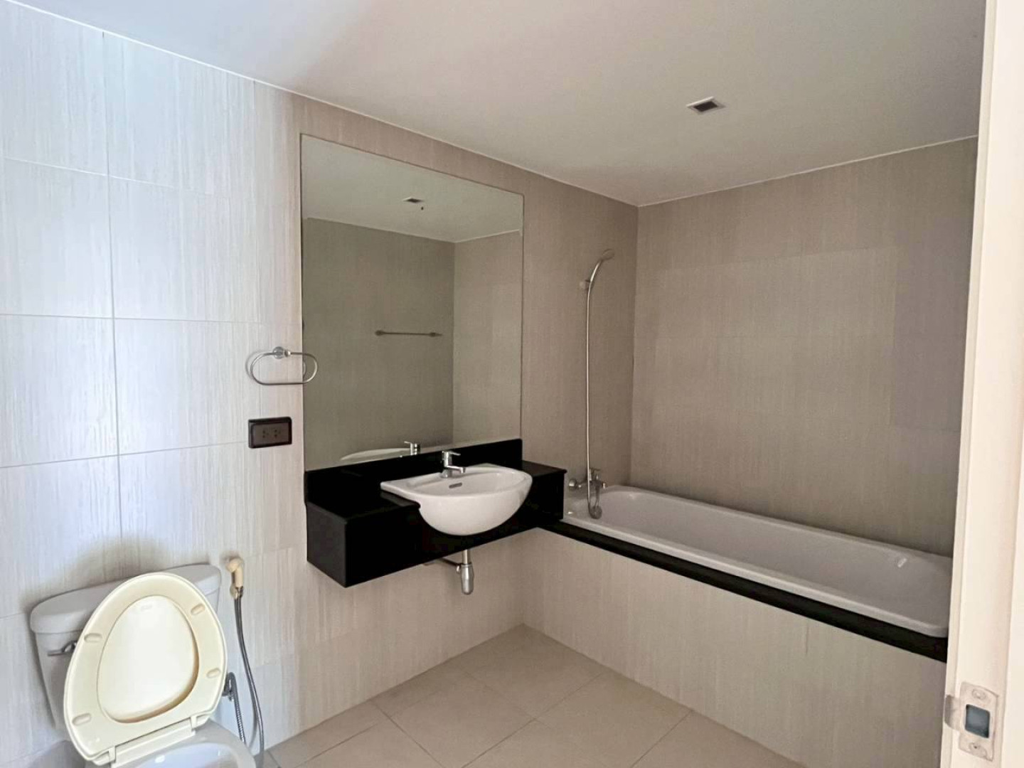 property_1781670705102.jpg
