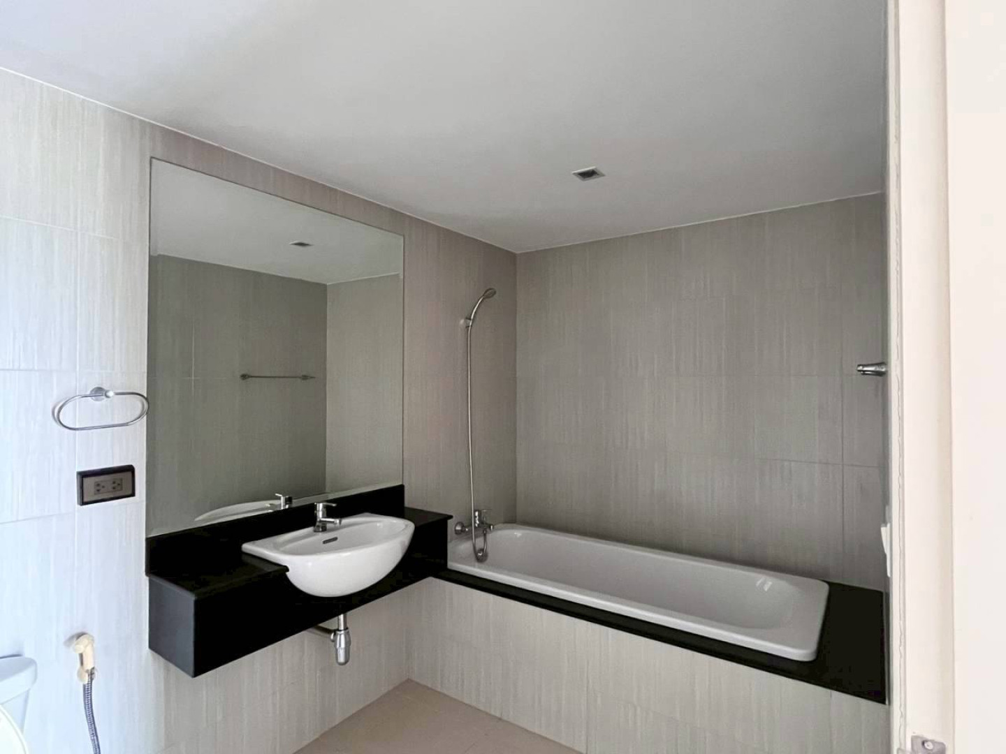 property_1785292683956.jpg