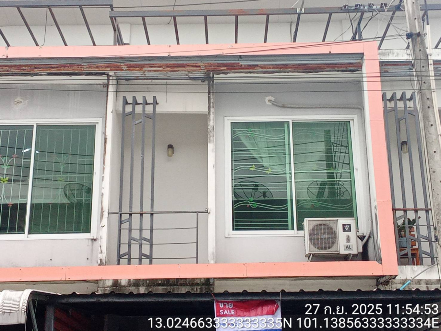 ทาวน์เฮ้าส์ 2 ชั้นหมู่บ้านสมาร์ทแลนด์นิวสไตล์