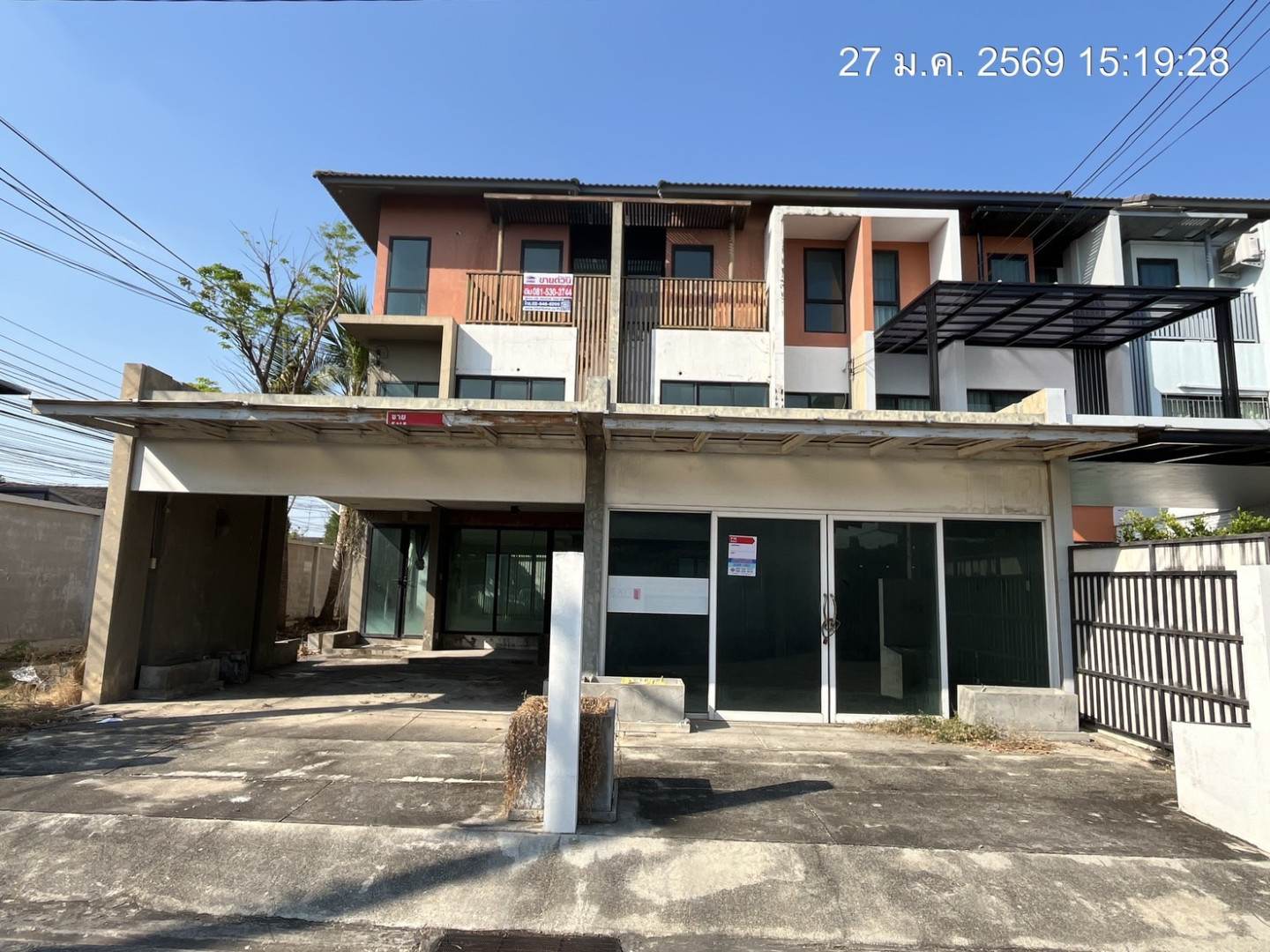 ทาวน์เฮ้าส์ 3 ชั้นโครงการแกรนด์ไอ ดีไซน์ทาวน์โฮม วิภาวดี